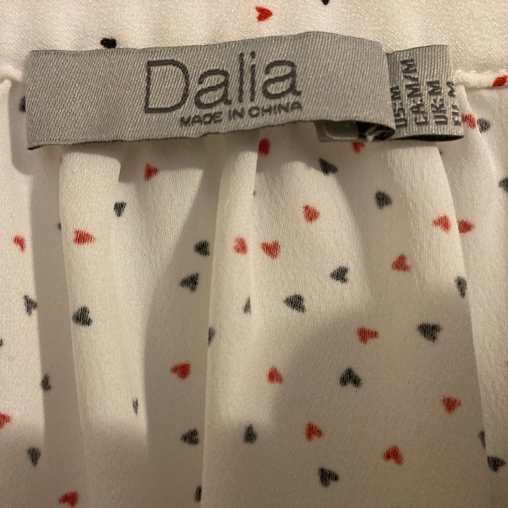 Dalia White Button Down Blouse Top with Hearts Like New - Picture 8 of 8